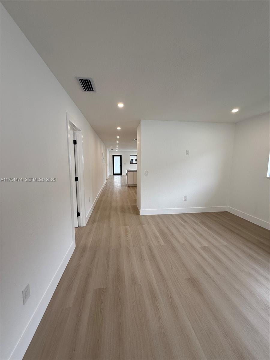 961 W 39th Place, Hialeah, FL 33012 photo 13