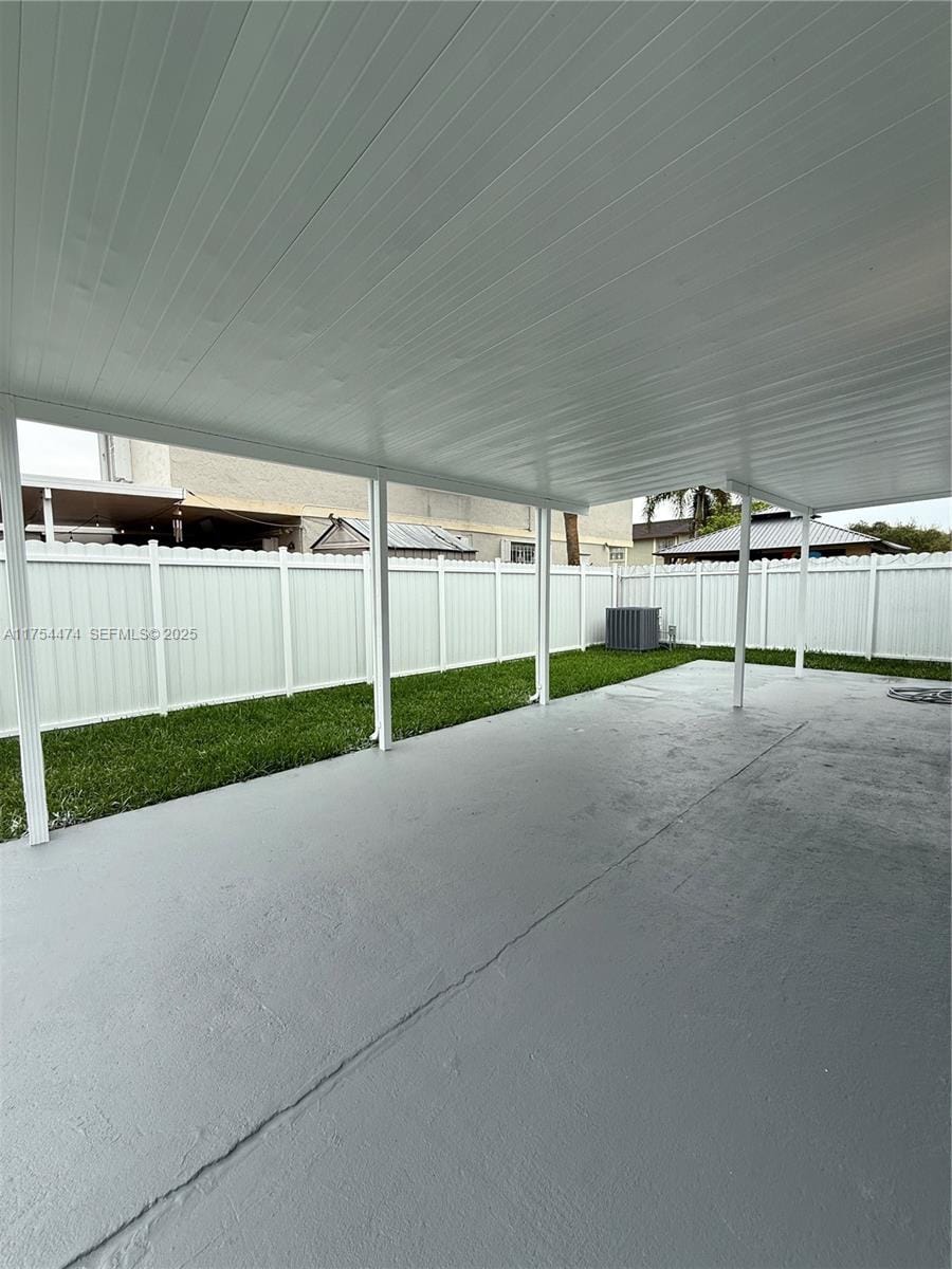 961 W 39th Place, Hialeah, FL 33012 photo 19