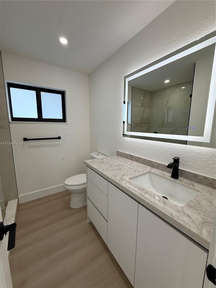 961 W 39th Place, Hialeah, FL 33012 photo 9