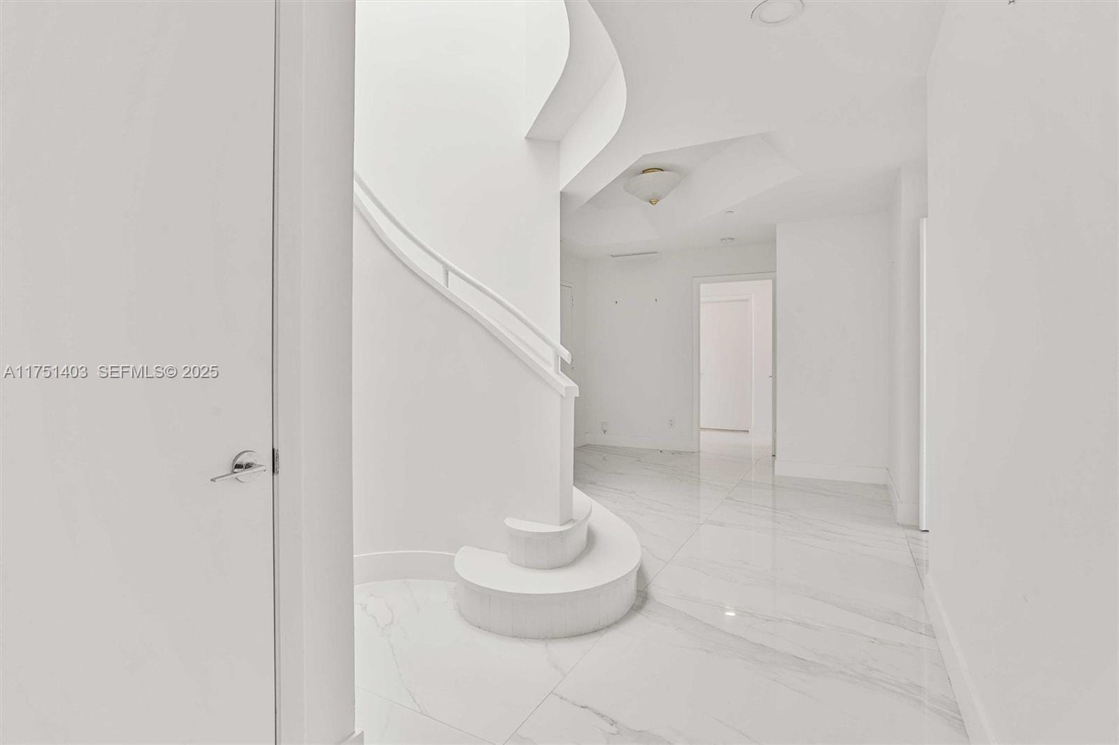 2000 Island Boulevard PH-5, Aventura, FL 33160 photo 14