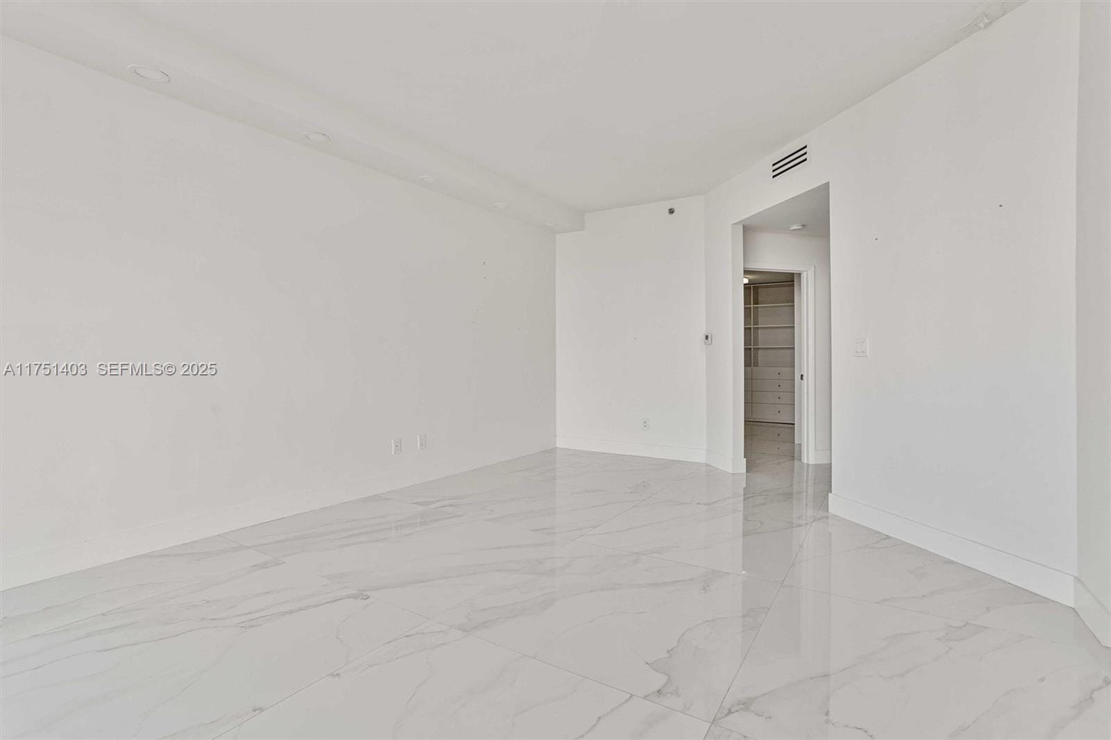 2000 Island Boulevard PH-5, Aventura, FL 33160 photo 15