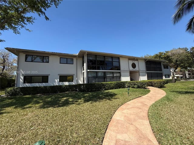 10597 E Clairmont Circle 212, sold in Clairmont Condominium, Fort Lauderdale, FL