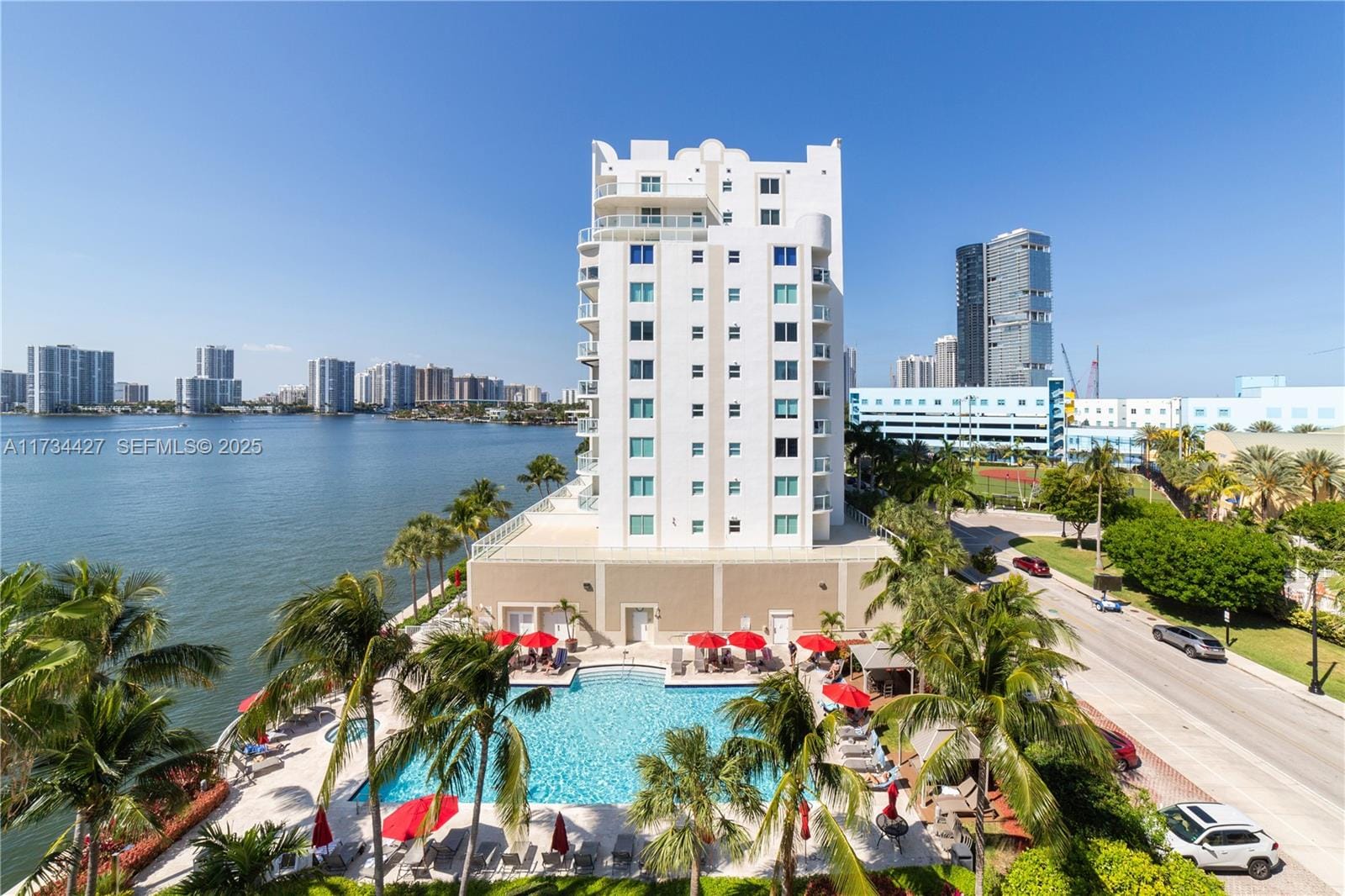 18000 N Bay Road 602, Sunny Isles Beach, FL 33160 photo 9