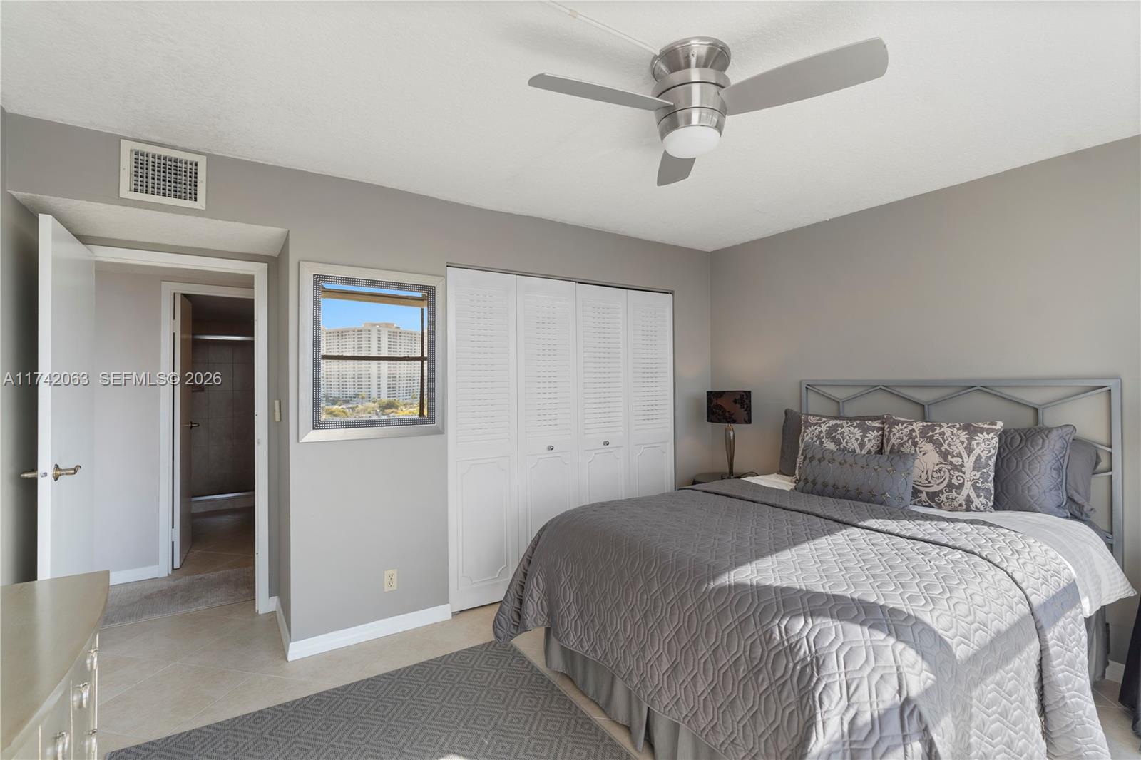 800 Parkview Drive 909, Hallandale Beach, FL 33009 photo 21