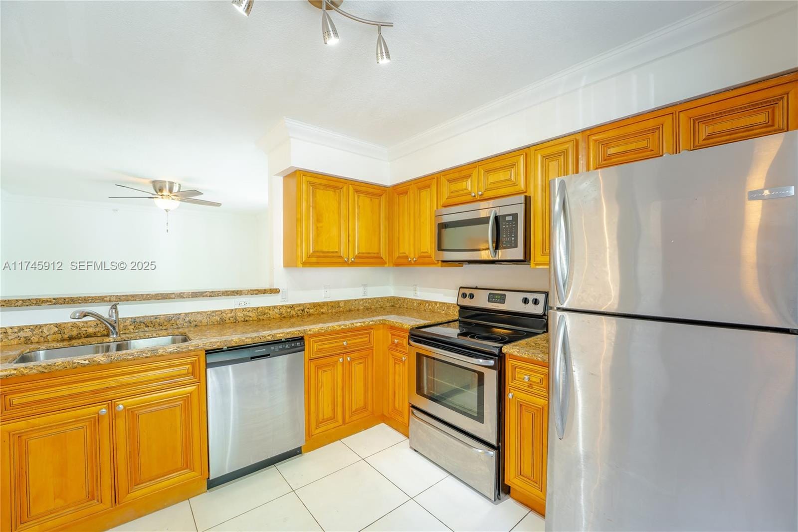 12178 Saint Andrews Place 112, Miramar, FL 33025 photo 1