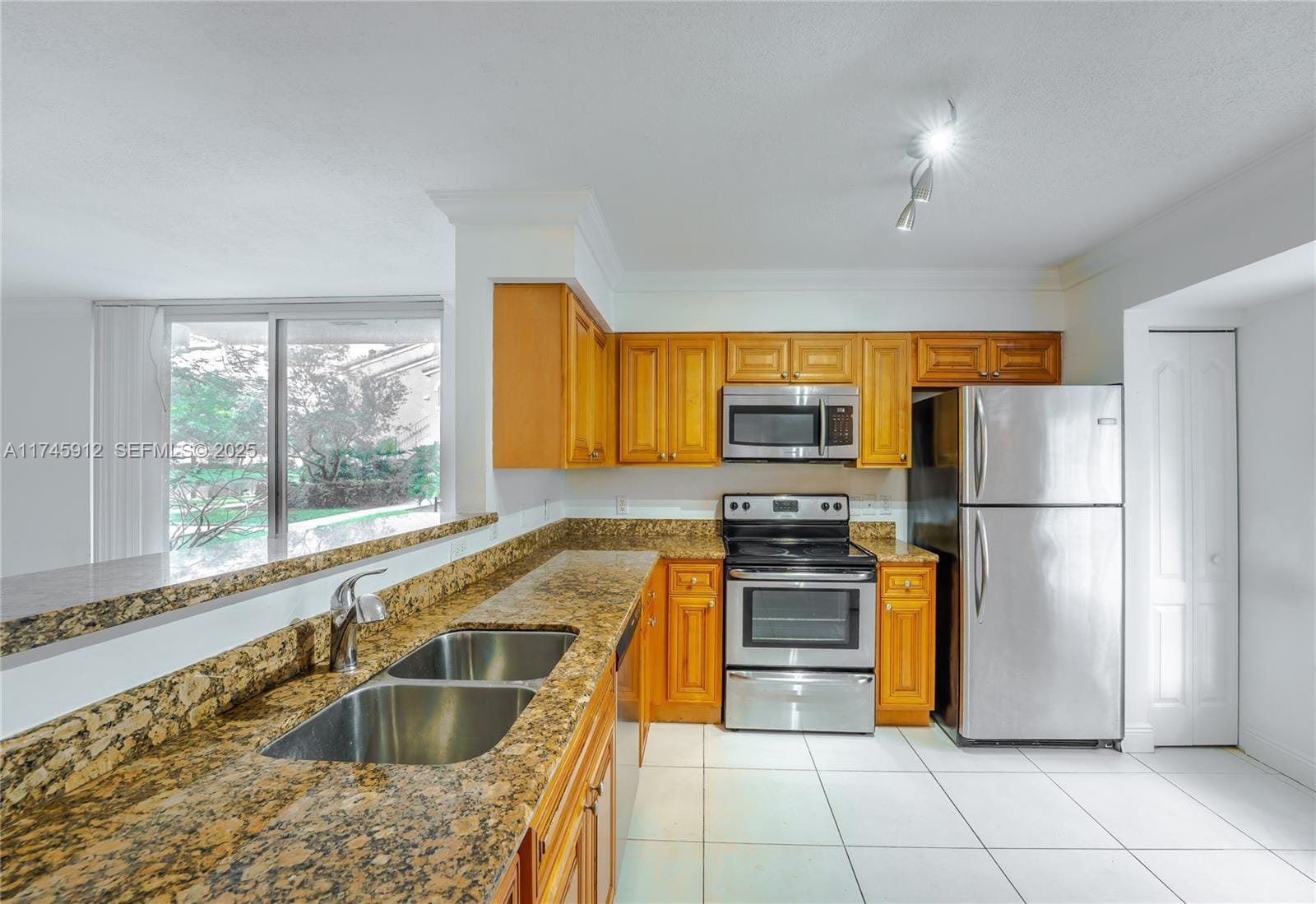 12178 Saint Andrews Place 112, Miramar, FL 33025 photo 3