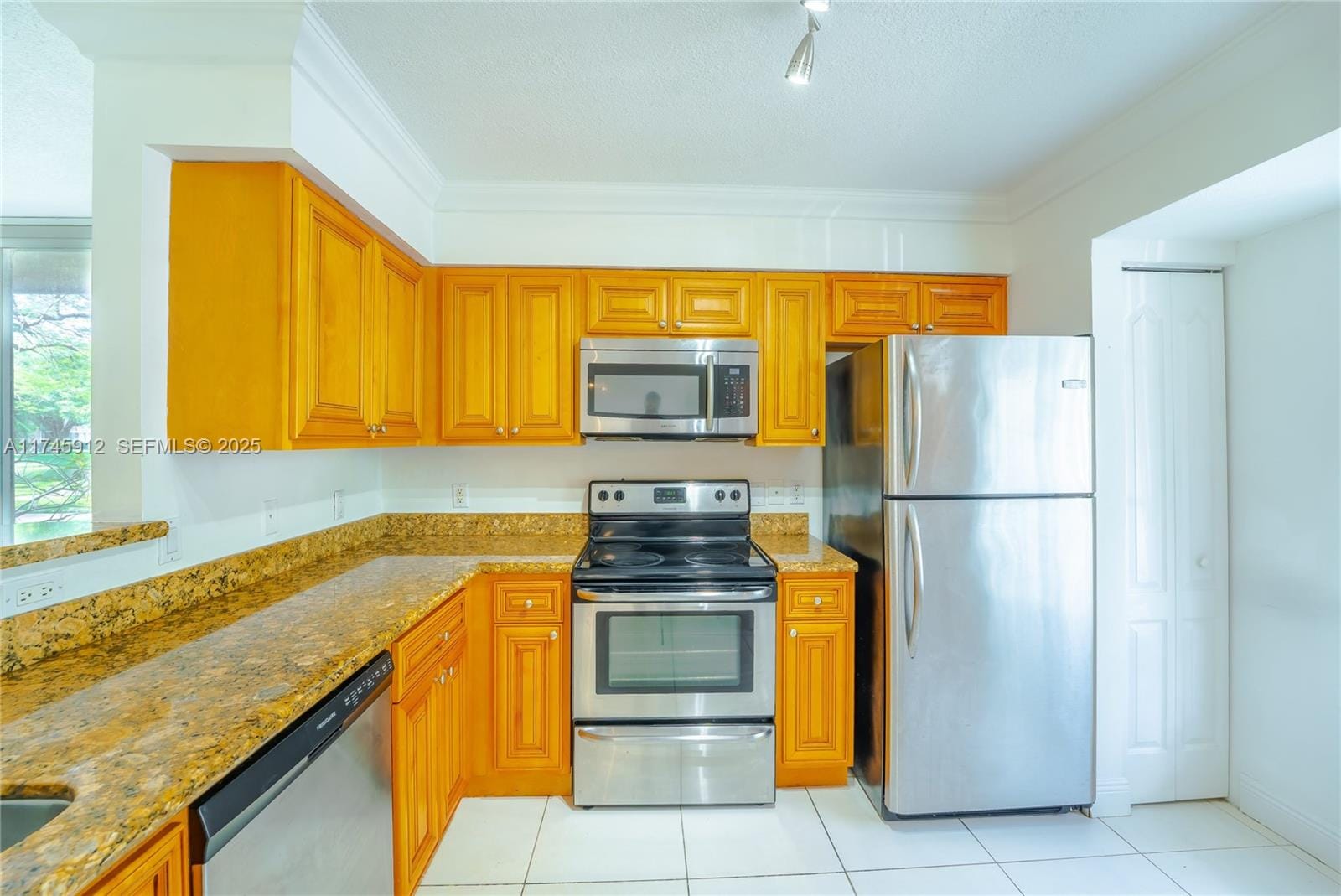 12178 Saint Andrews Place 112, Miramar, FL 33025 photo 4