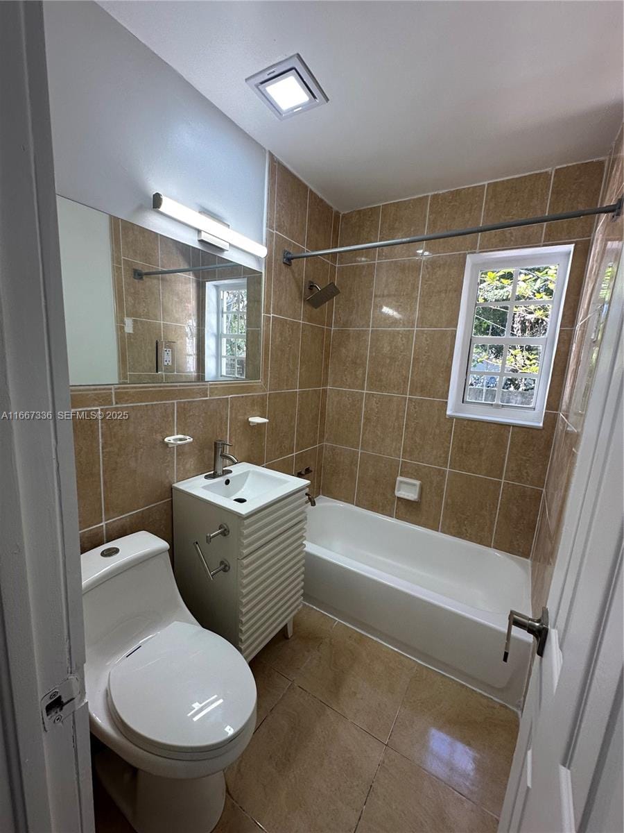 4725 NE Miami Court, Miami, FL 33137 photo 8
