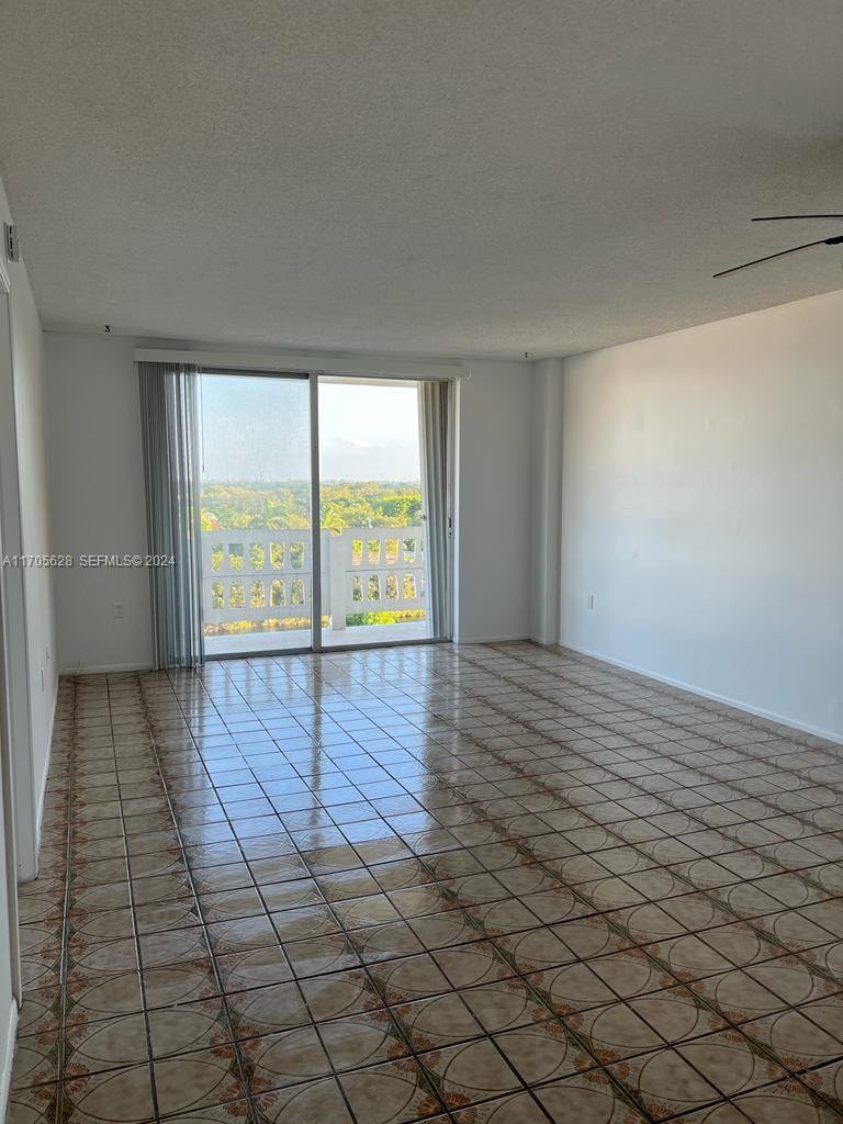 15600 NW 7th Avenue 821, Miami, FL 33169, Miami