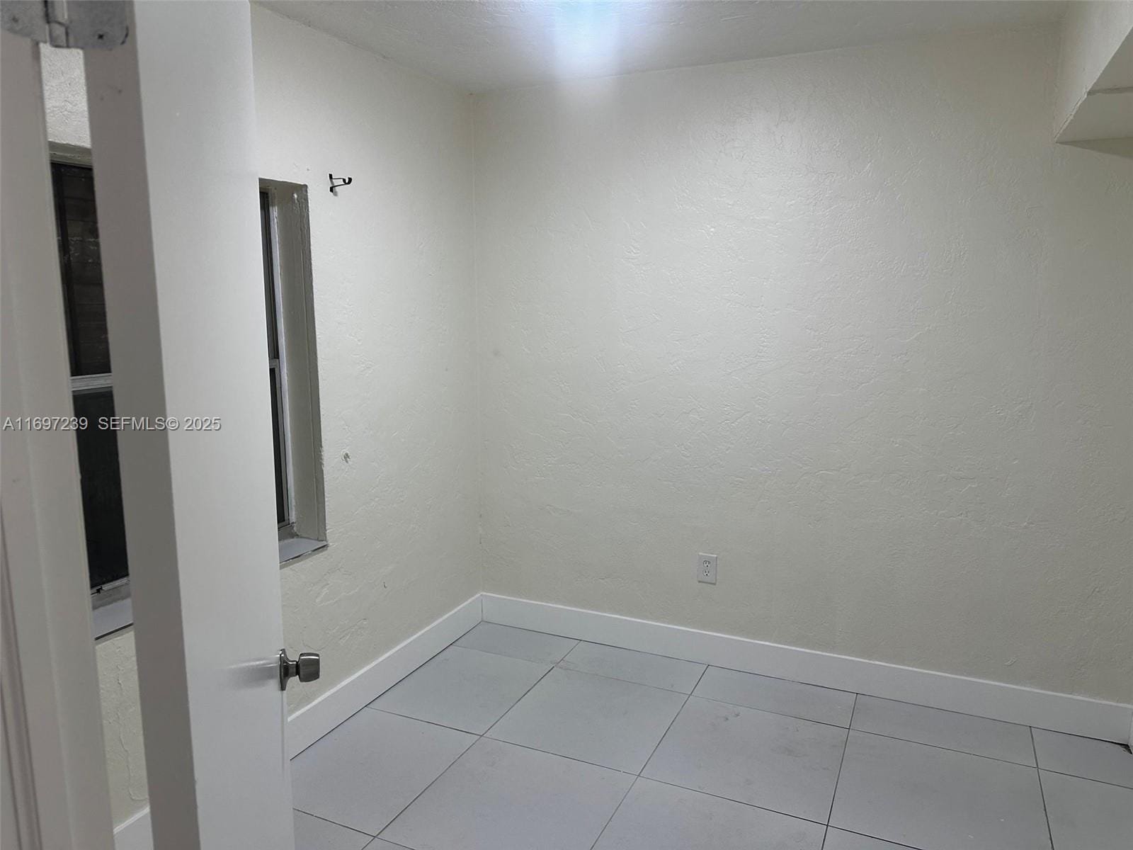 2241 NW 93rd Terrace, Miami, FL 33147 photo 8
