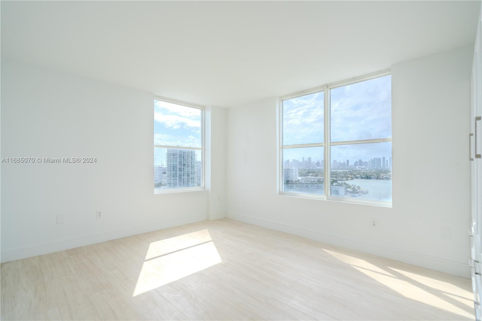 1800 Sunset Harbour Drive 1902/4, Miami Beach, FL 33139 photo 20
