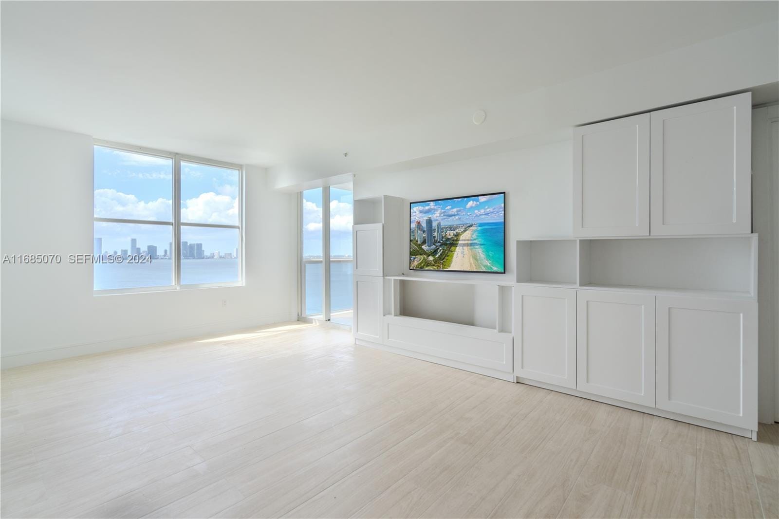1800 Sunset Harbour Drive 1902/4, Miami Beach, FL 33139 photo 3