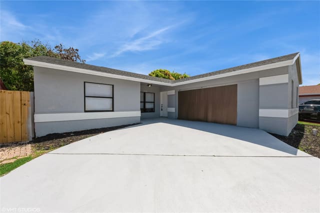 7334 Willow Spring Circle, sold in Homes at Lawrence, Boynton Beach, FL