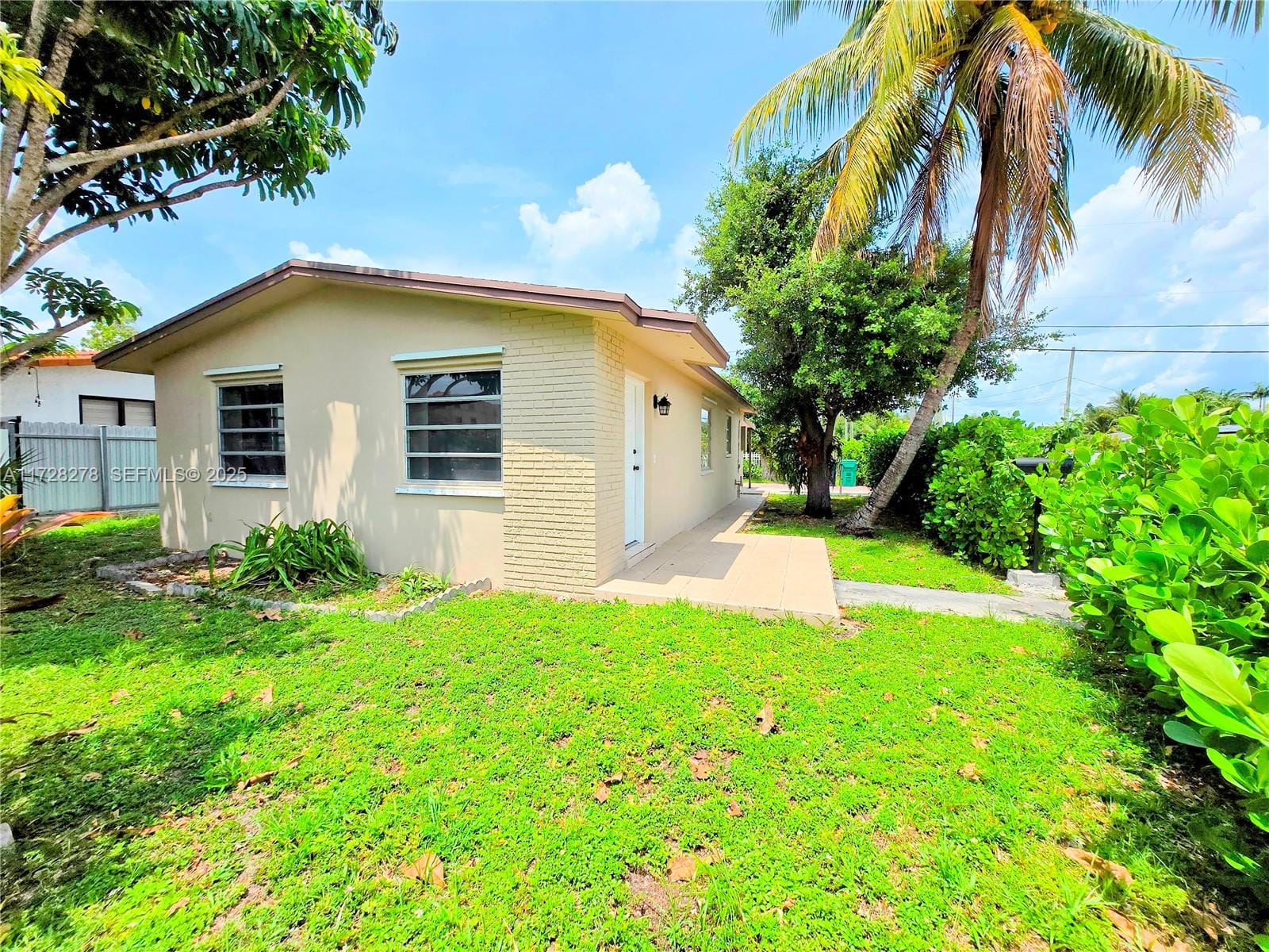 7200 NW 4th Street, Miami, FL 33126