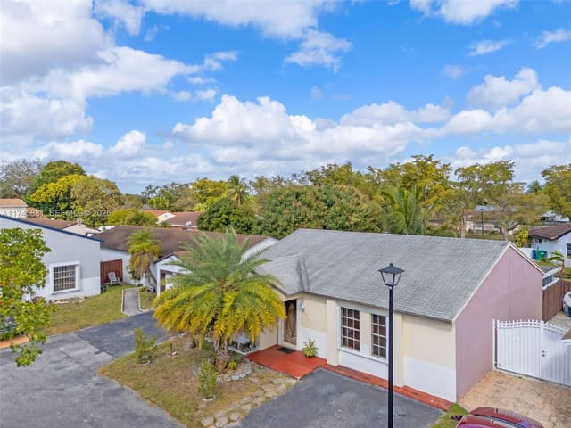 19783 NW 64th Place, sold in Country Lake Homes, Hialeah, FL