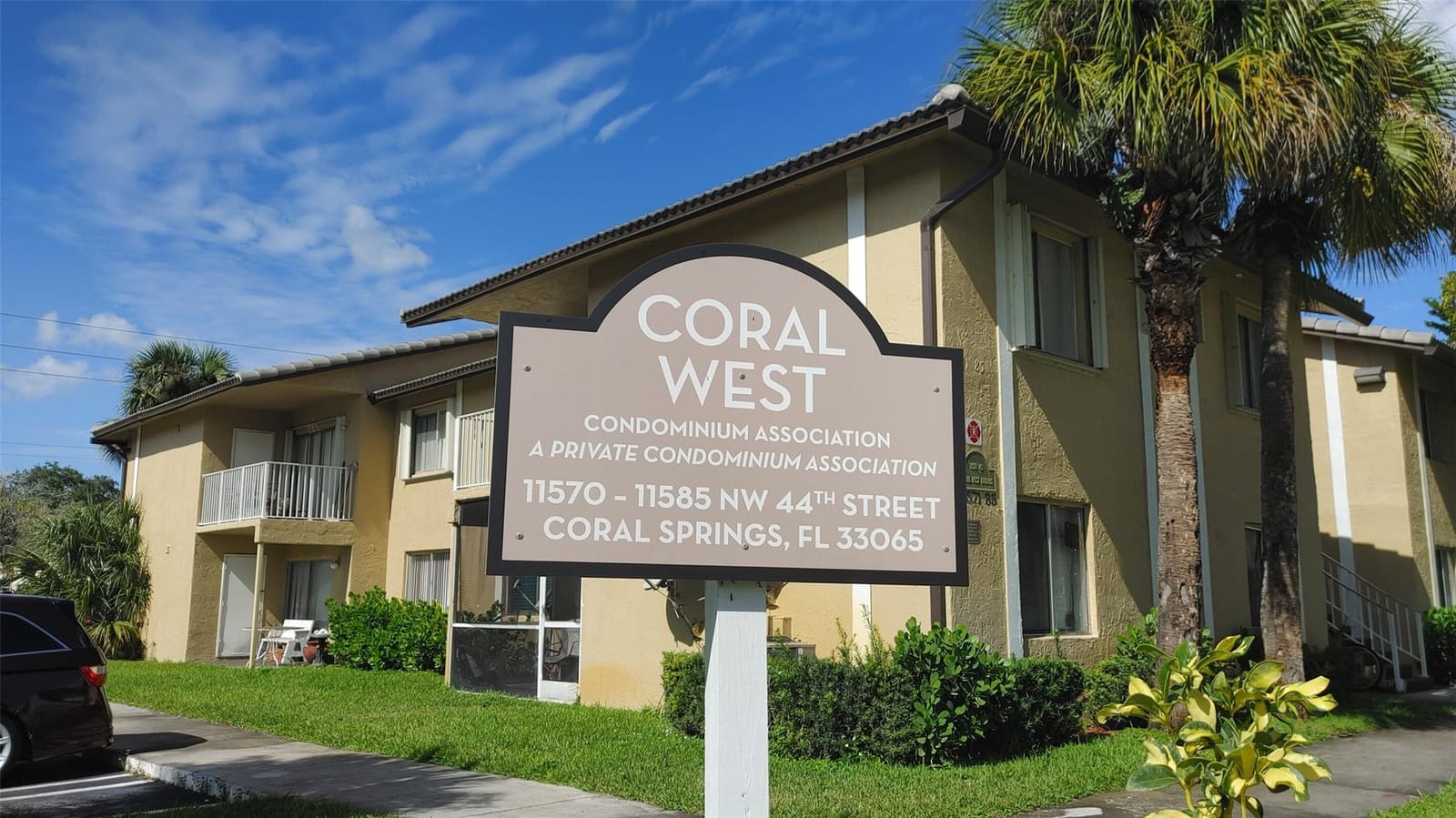 11585 NW 44th Street 11585 — photo 3