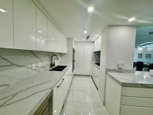 9801 Collins Avenue 5U, Bal Harbour, FL 33154