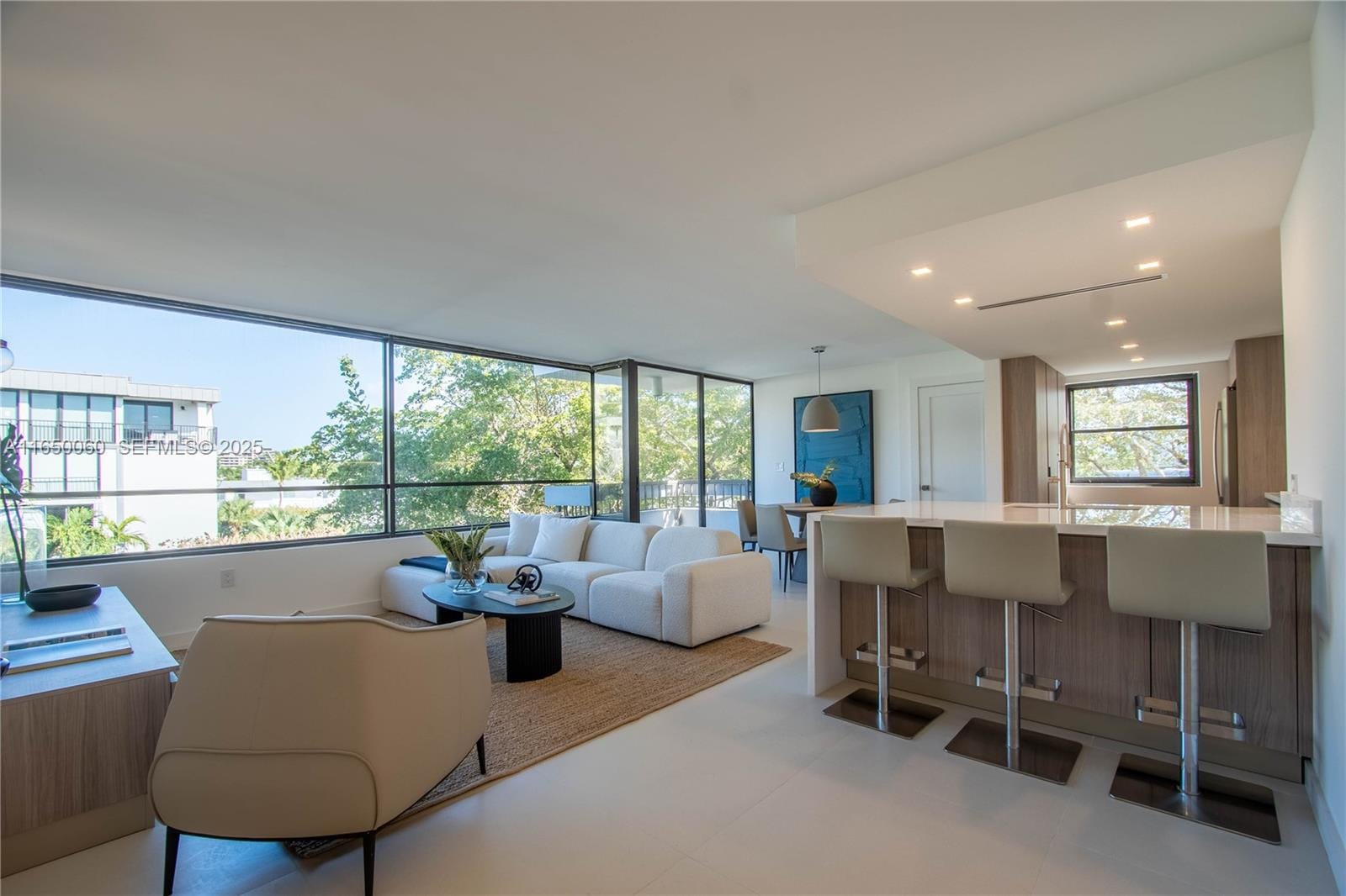 150 Sunrise Drive 4B, Key Biscayne, FL 33149 photo 3