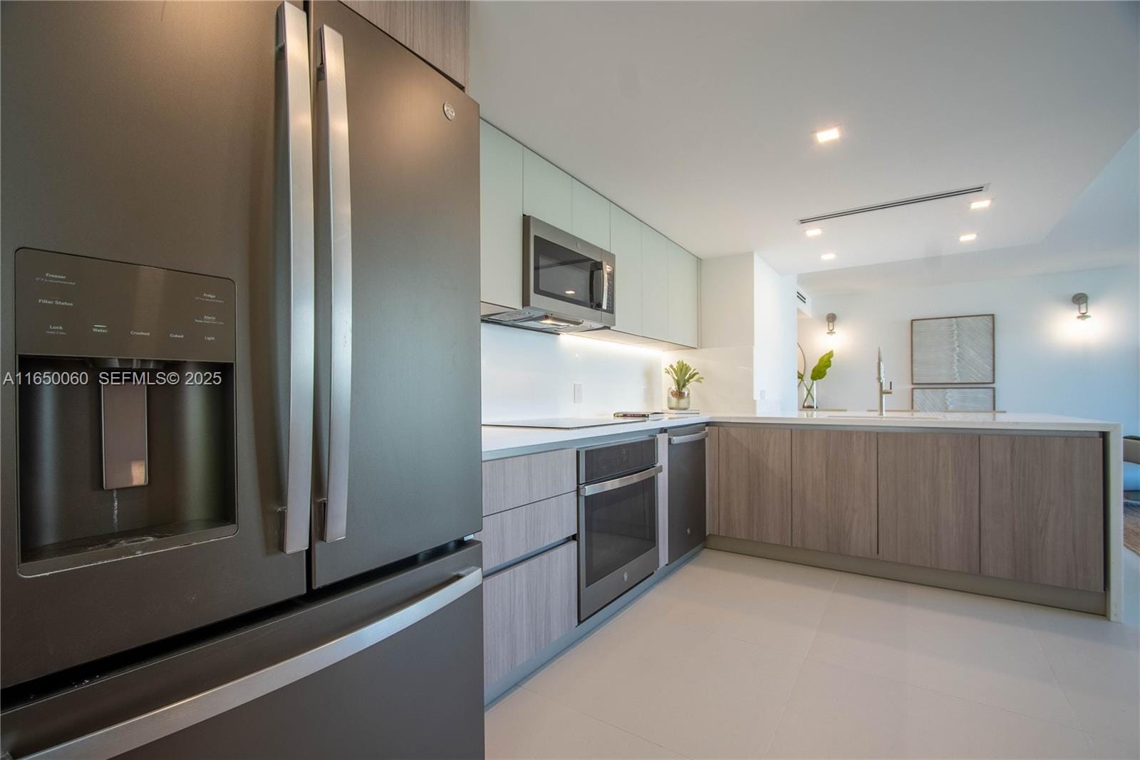 150 Sunrise Drive 4B, Key Biscayne, FL 33149 photo 9