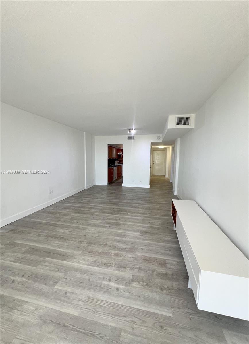 3660 NE 166th Street 610, North Miami Beach, FL 33160 photo 4