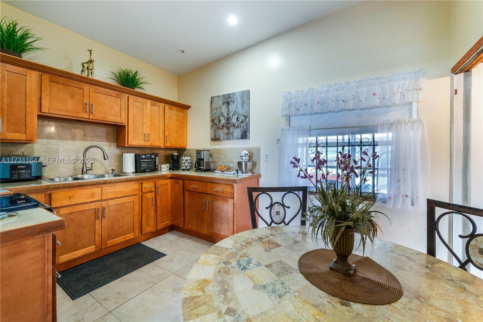2140 NW 123rd Street, Miami, FL 33167 photo 7