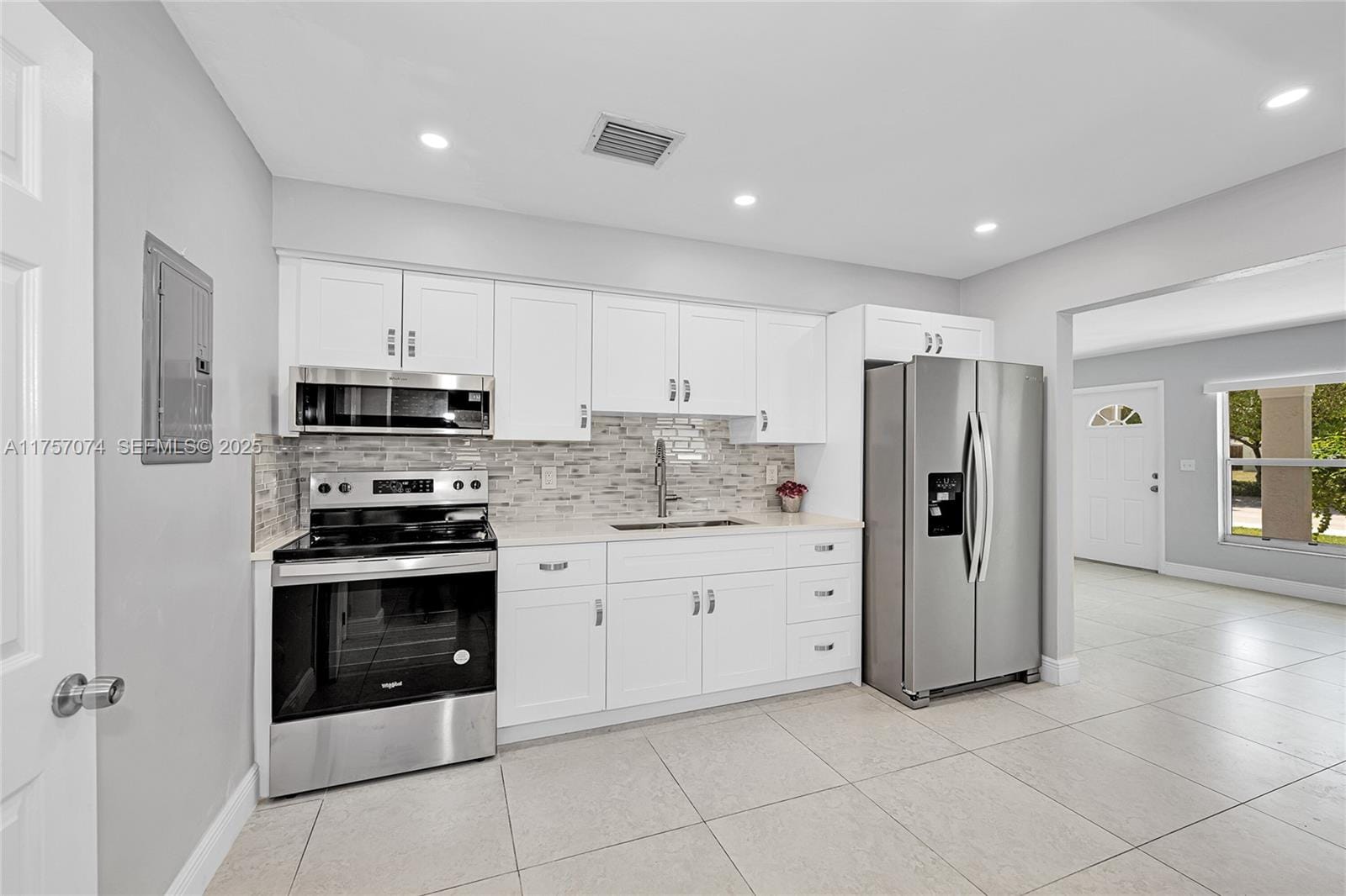 5248 N Andrews Avenue, Oakland Park, FL 33309 photo 7