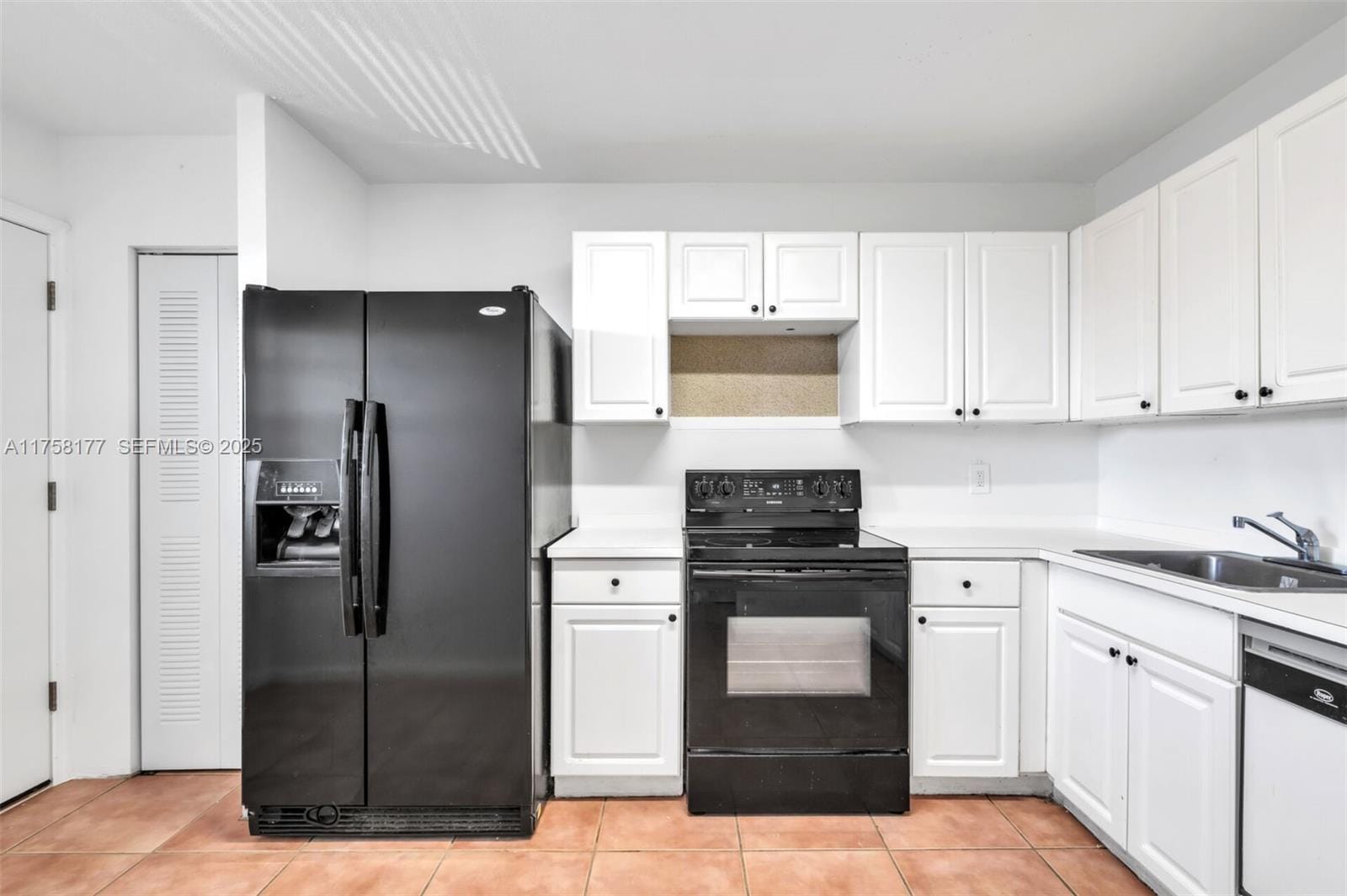 1770 NE 191st Street 508-1, Miami, FL 33179 photo 19
