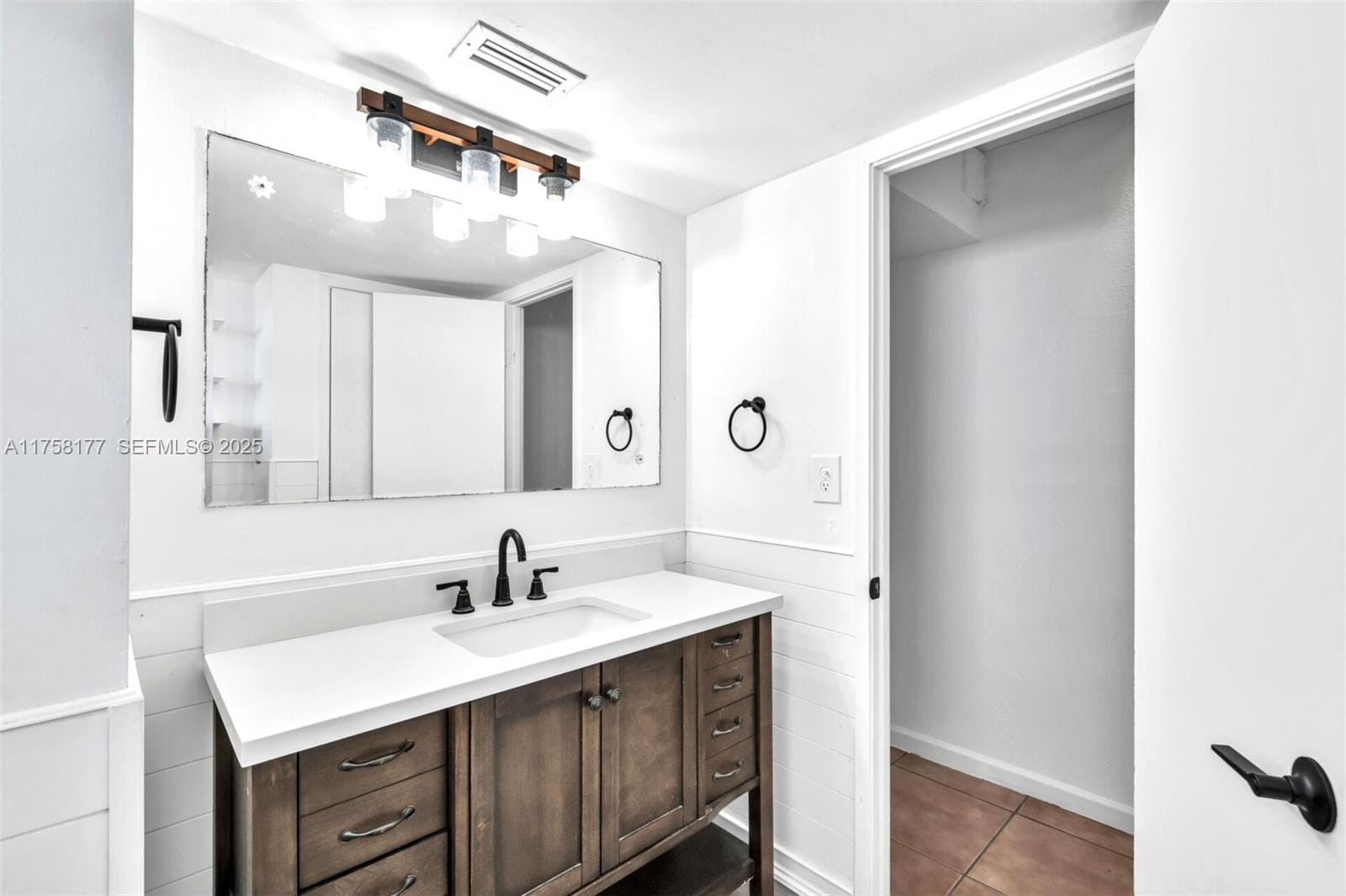 1770 NE 191st Street 508-1, Miami, FL 33179 photo 25