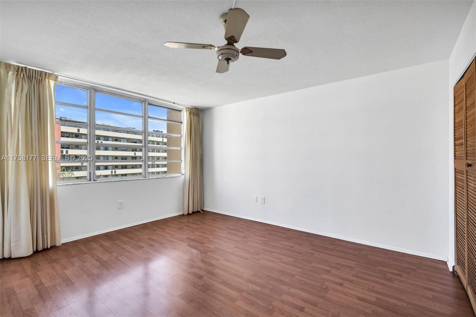 1770 NE 191st Street 508-1, Miami, FL 33179 photo 26