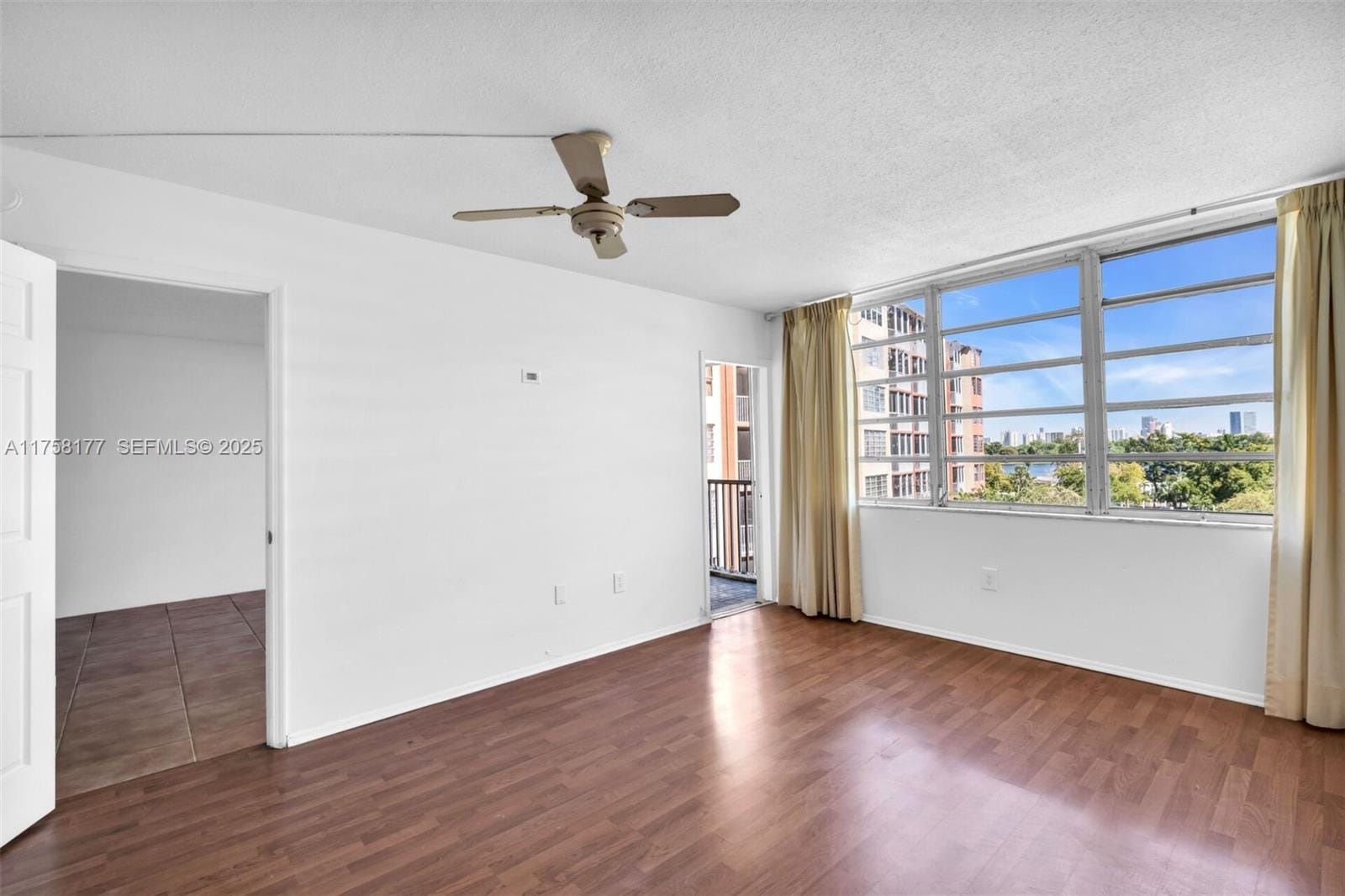 1770 NE 191st Street 508-1, Miami, FL 33179 photo 27