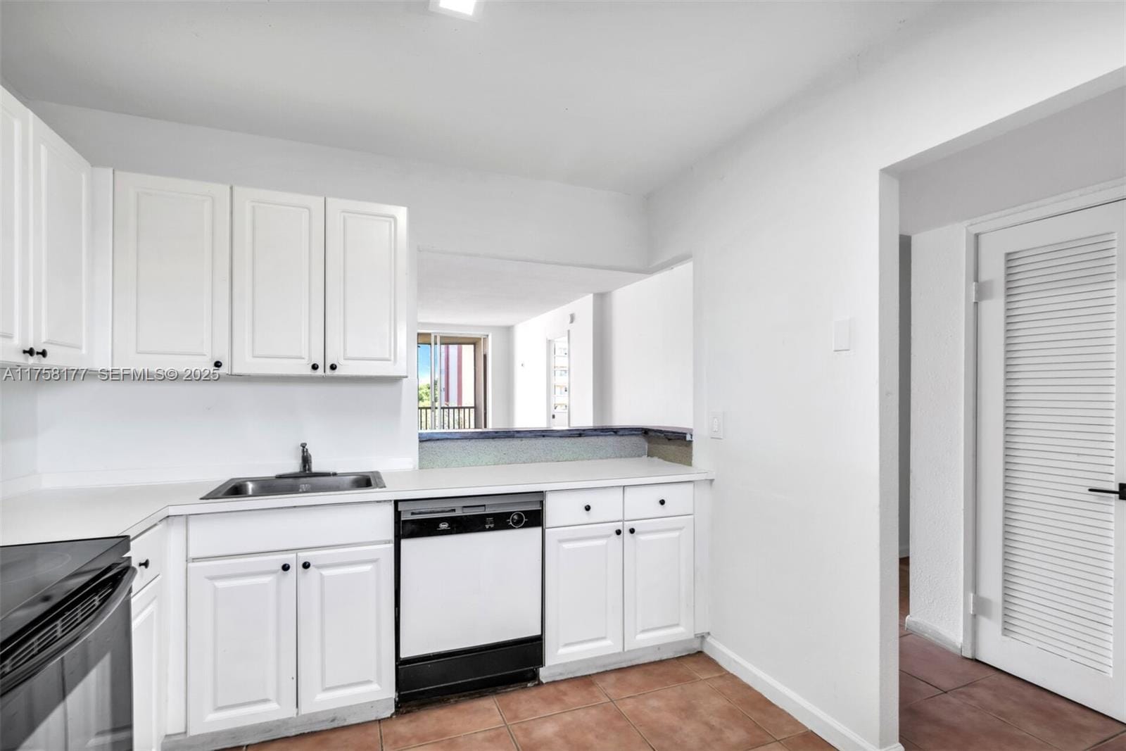 1770 NE 191st Street 508-1, Miami, FL 33179 photo 28