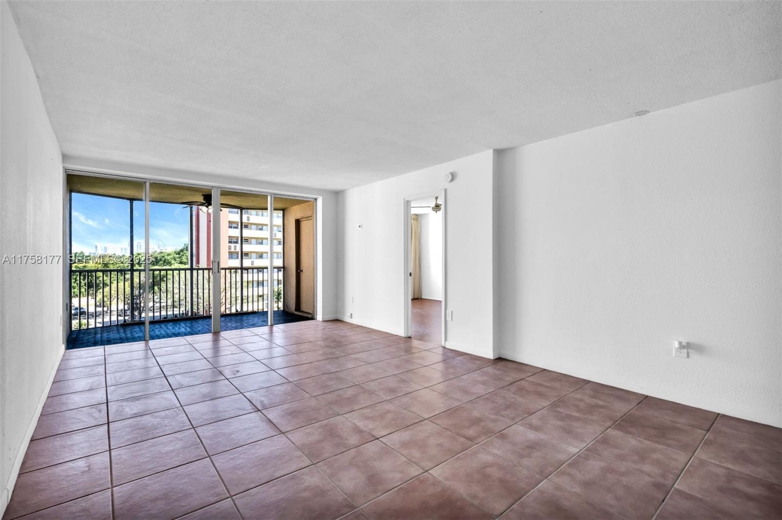 1770 NE 191st Street 508-1, Miami, FL 33179 photo 30