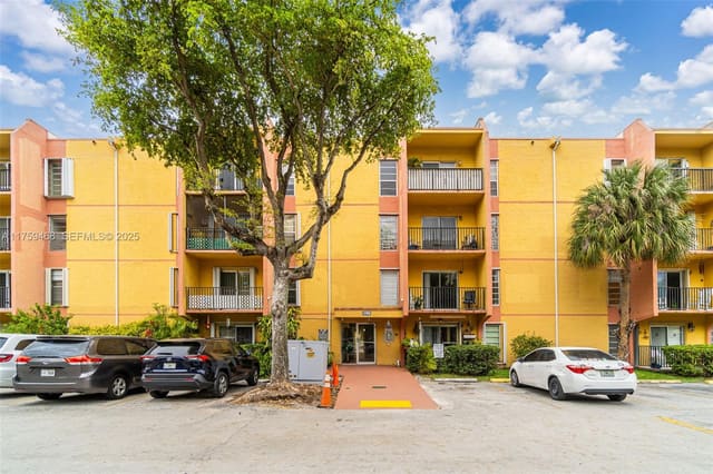 4709 NW 7th Street 204-9, Miami, FL 33126
