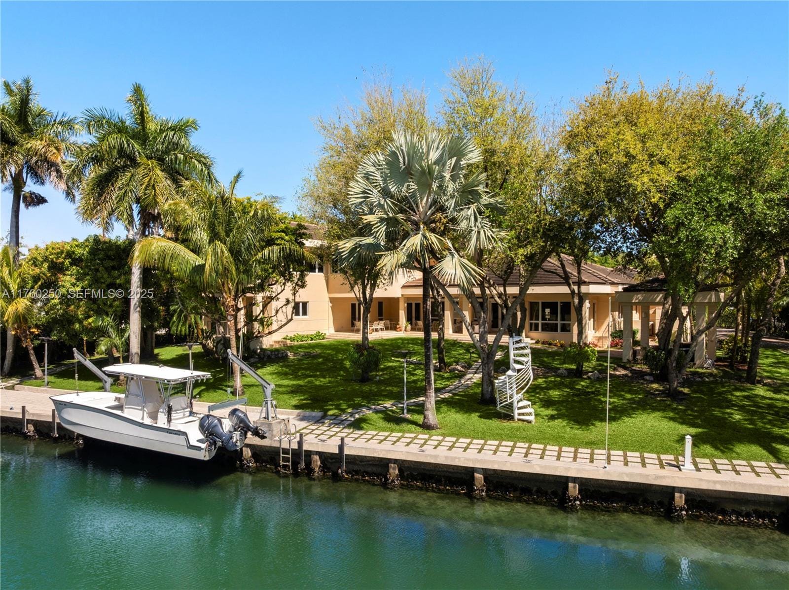 665 Leucadendra Drive, Coral Gables, FL 33156 photo 3