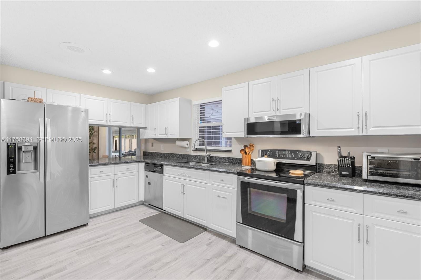 343 Sandpiper Avenue, Royal Palm Beach, FL 33411 photo 10