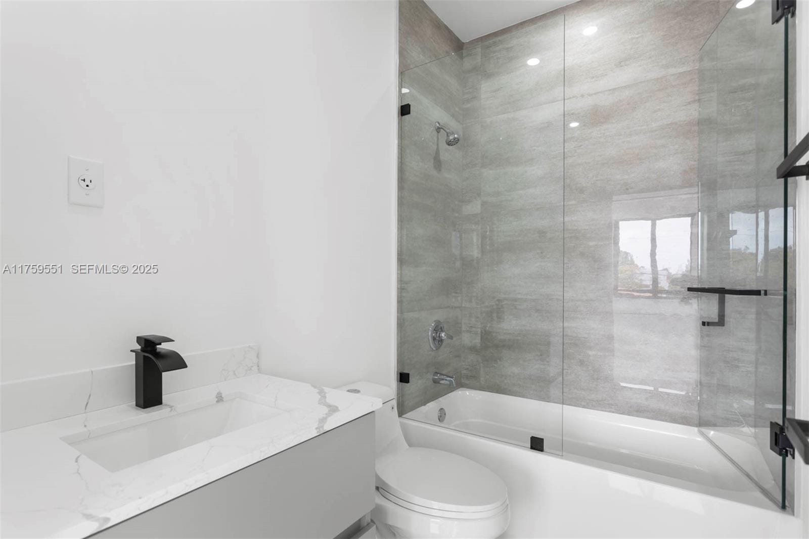 3432 SW 2th Street, Miami, FL 33135 photo 24