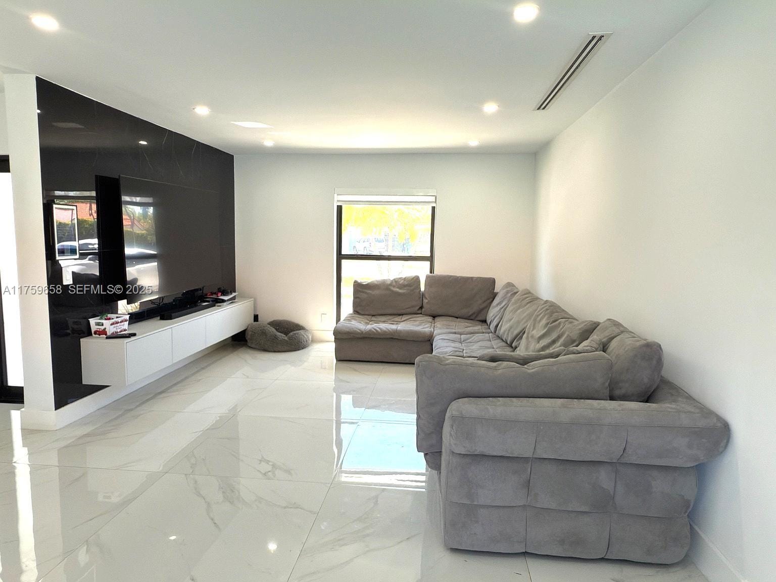 9101 SW 11th Street — photo 11