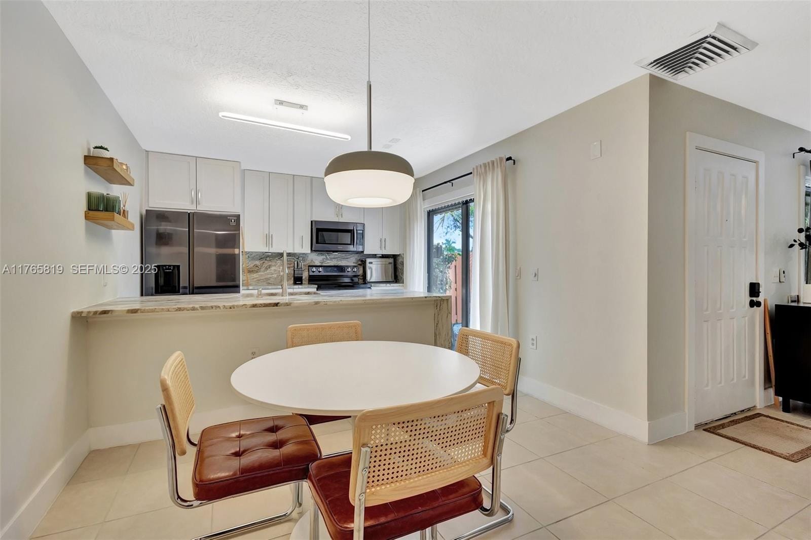 206 Charter Way 206, West Palm Beach, FL 33407 photo 6