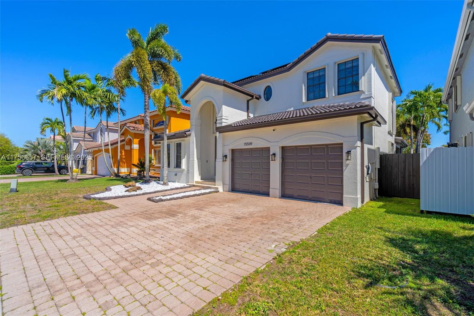 15509 SW 139th Court — photo 2