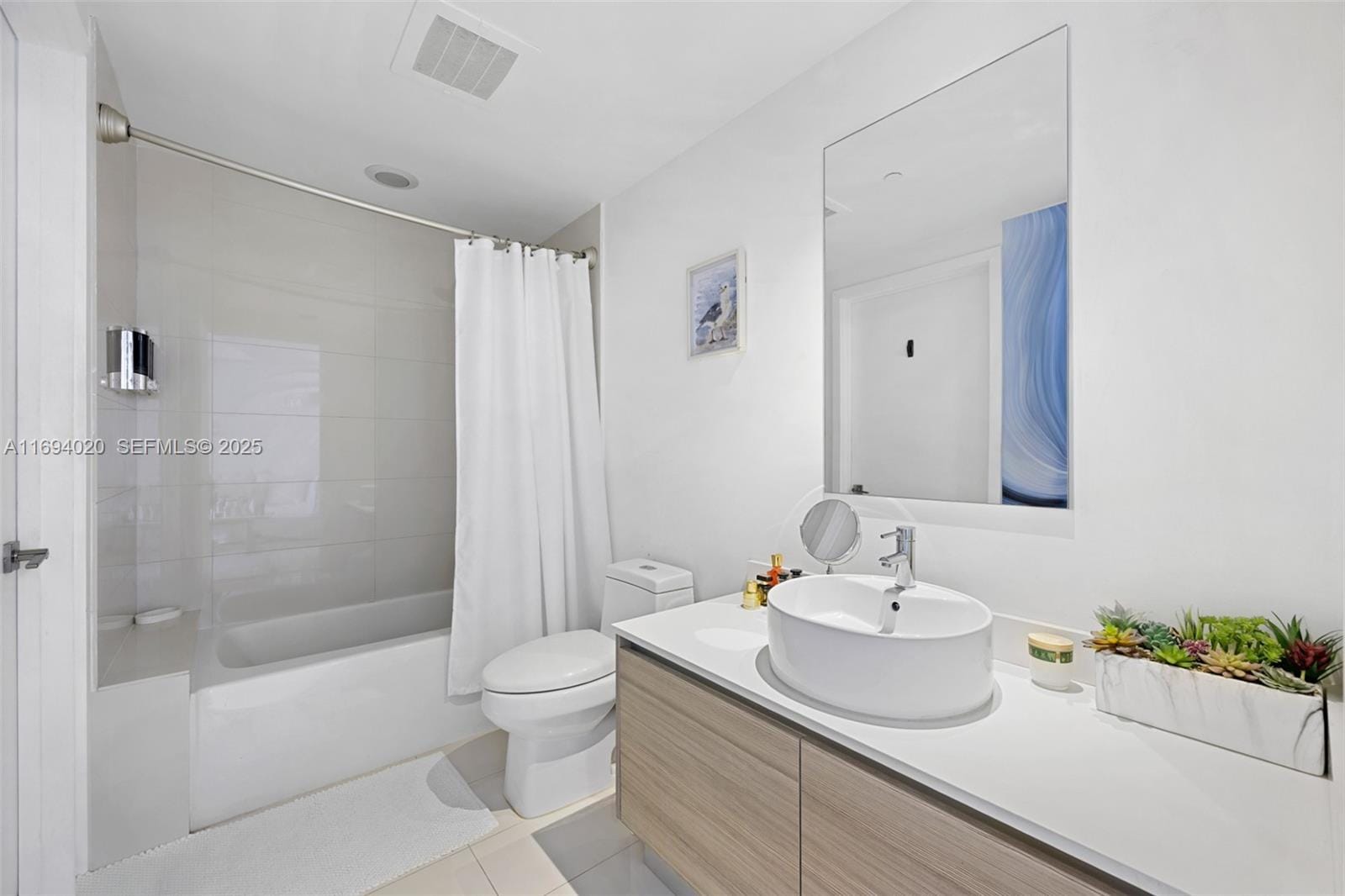 121 NE 34th Street 3014, Miami, FL 33137 photo 17