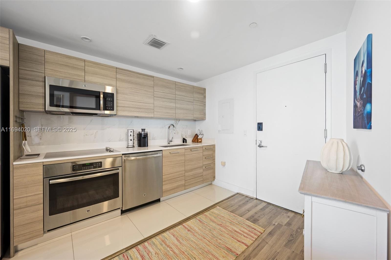 121 NE 34th Street 3014, Miami, FL 33137 photo 8