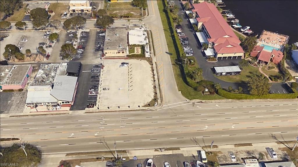 1725 Cape Coral Parkway
