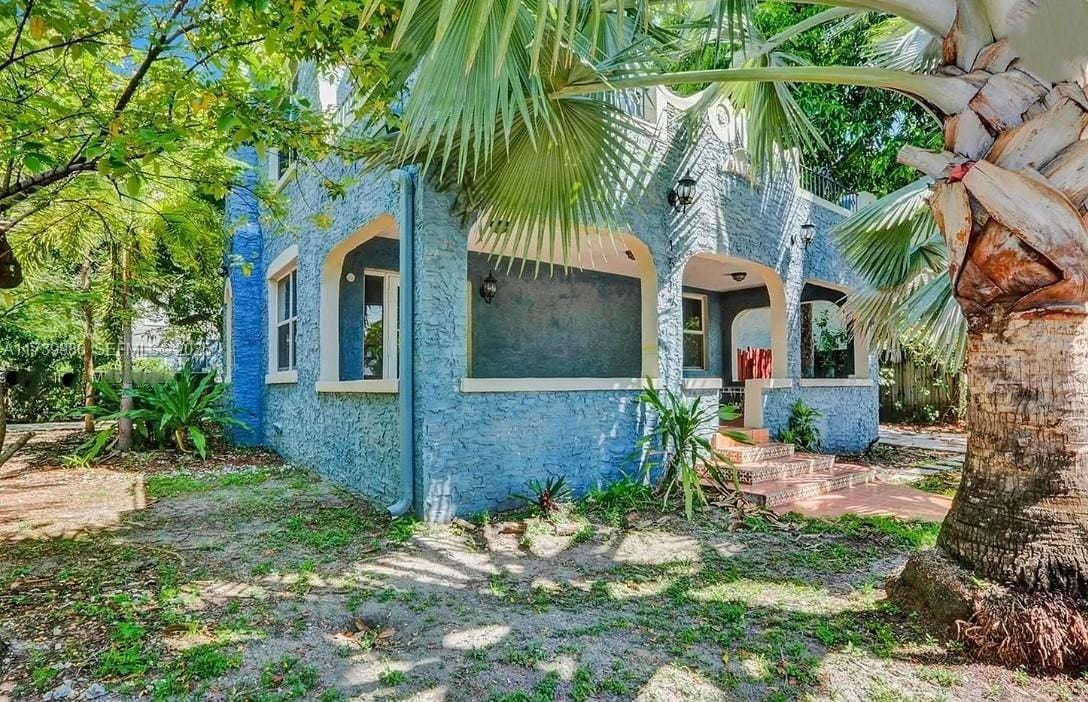 1537 SW 10th Street, Miami, FL 33135