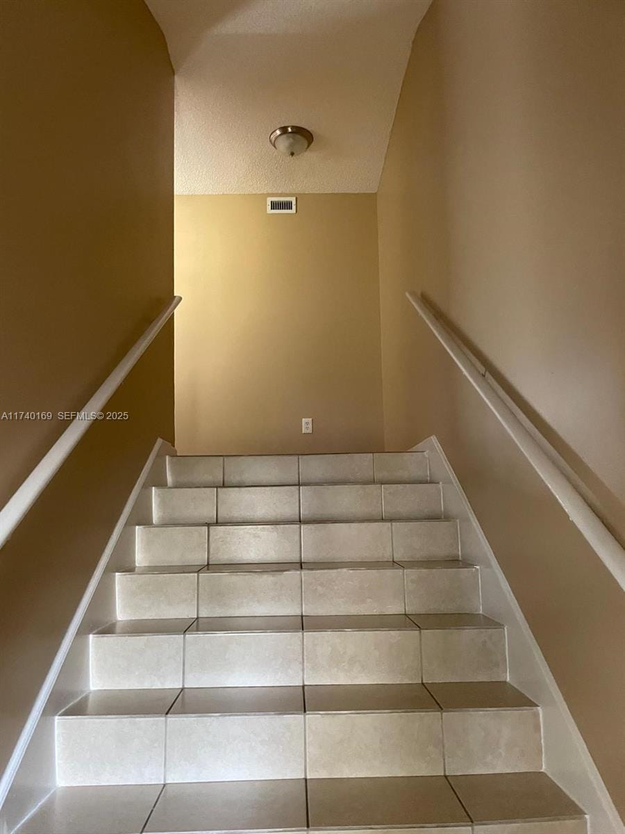 2212 SE 27th Drive 201-B, Homestead, FL 33035 photo 3