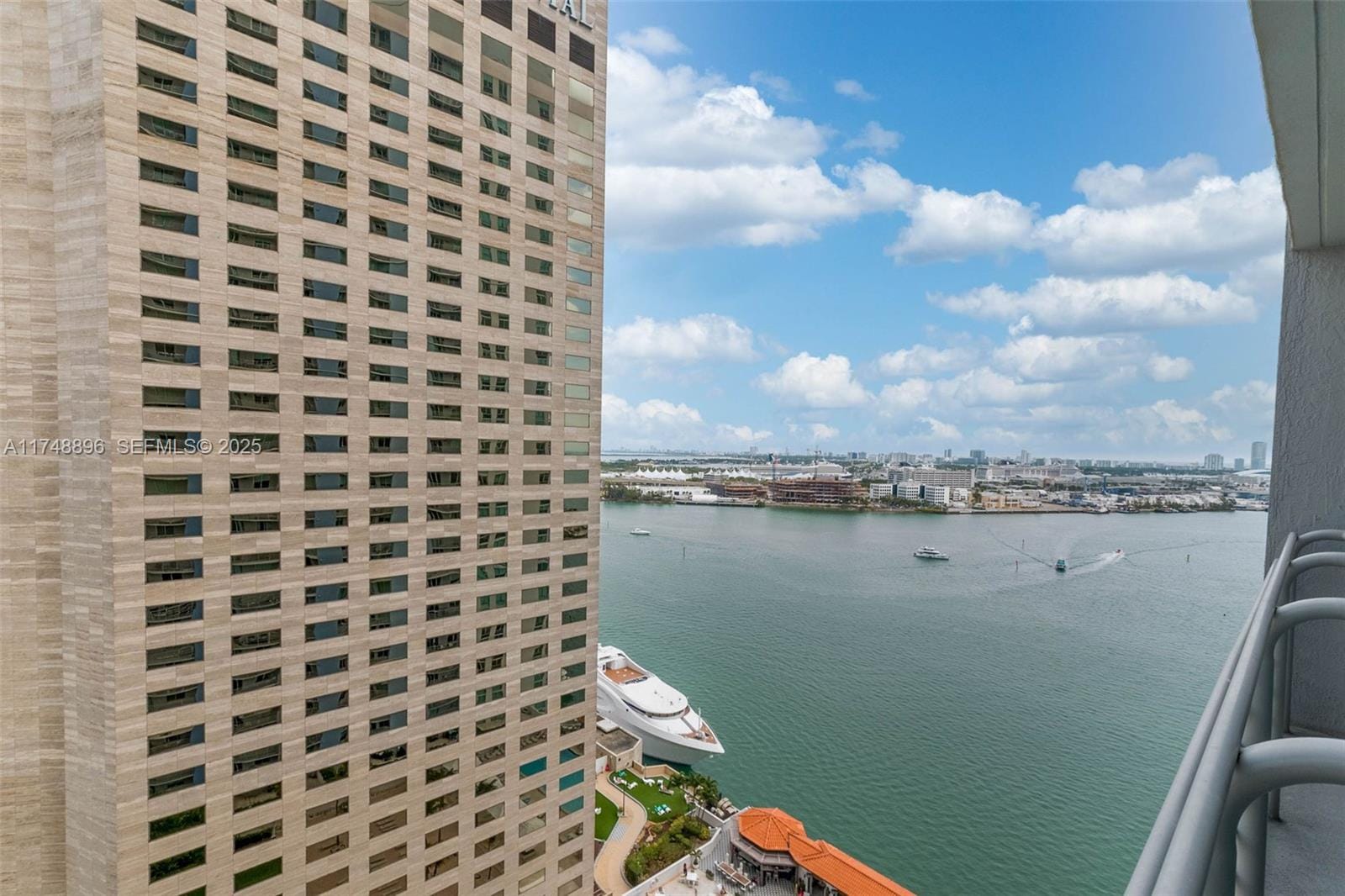 335 S Biscayne Boulevard 2402, Miami, FL 33131 photo 18