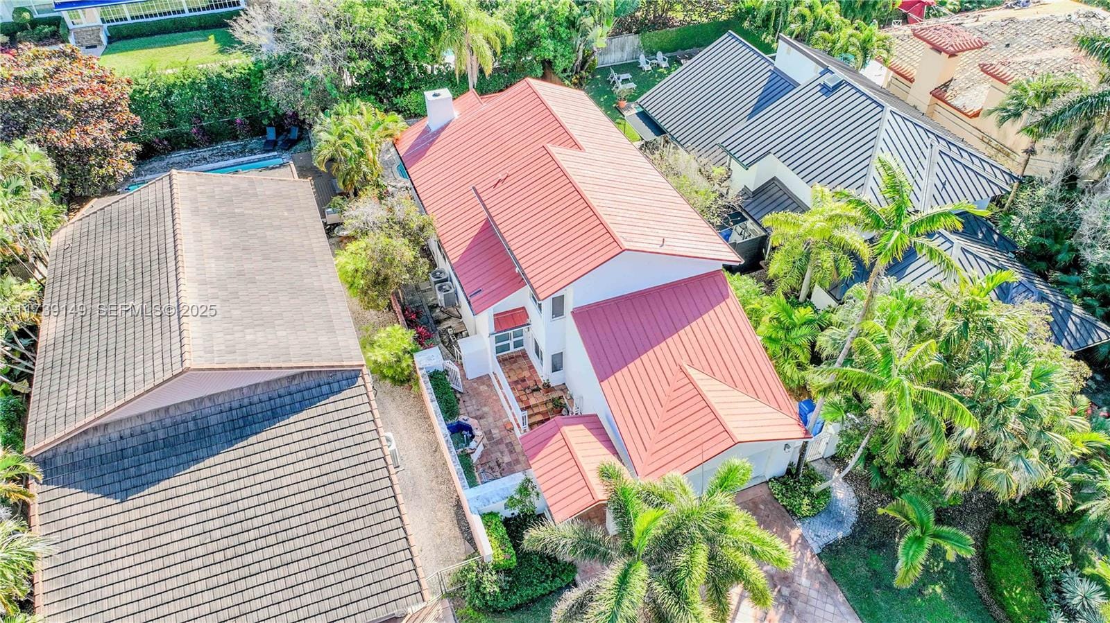 371 Golden Beach Drive, Golden Beach, FL 33160 photo 2