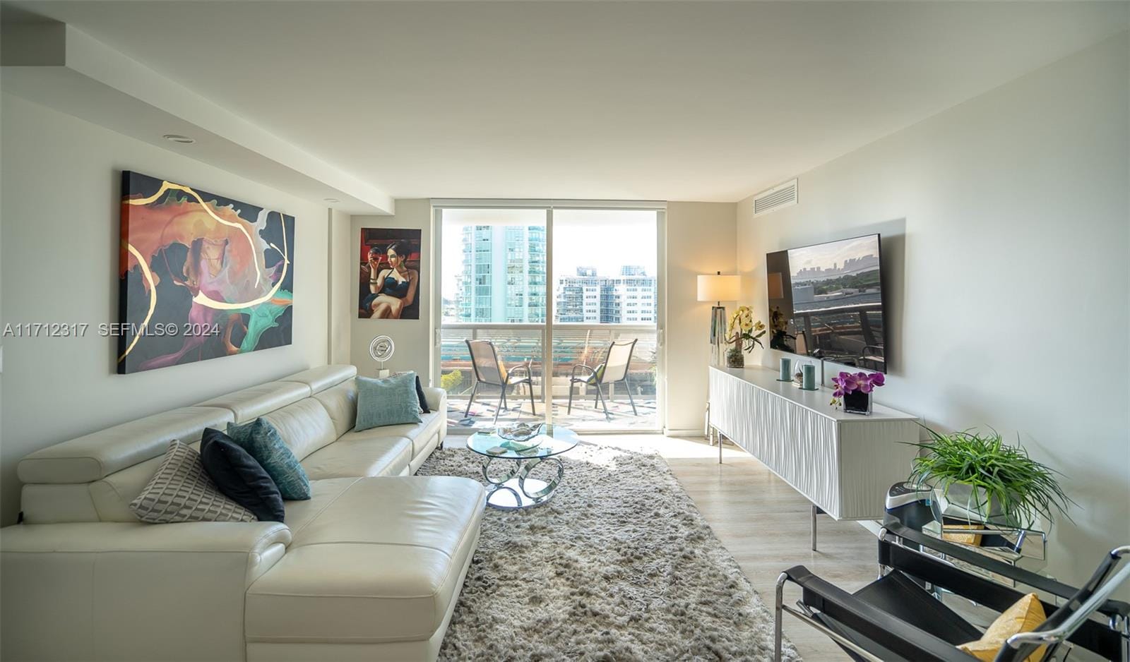 6039 Collins Avenue 1134, Miami Beach, FL 33140 photo 4