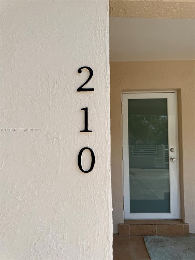 210 NE 44th Street, sold in Brentwood Rev Pl, Miami, FL