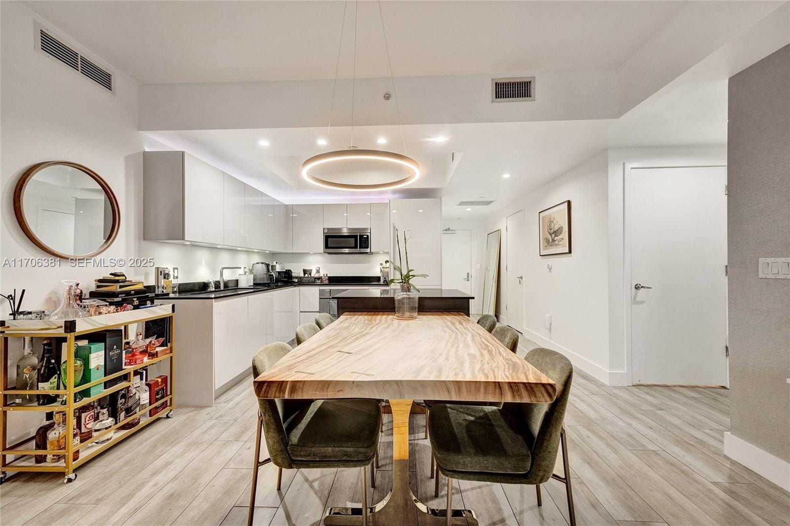 1010 Brickell Avenue 4009, Miami, FL 33131 photo 2