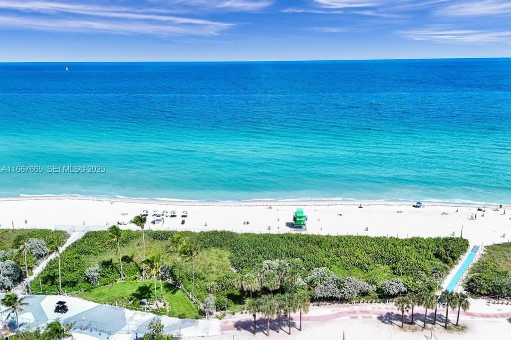 7135 Collins Avenue 1723, Miami Beach, FL 33141 photo 2